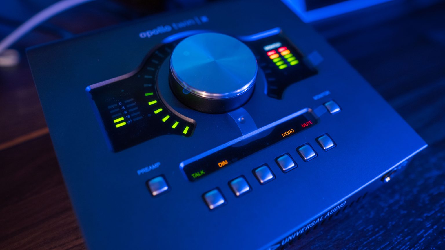 Interfáz de audio Universal Audio Apollo Twin X para producción musical